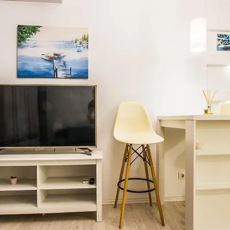 & Mihai Bravu Апартаменты *