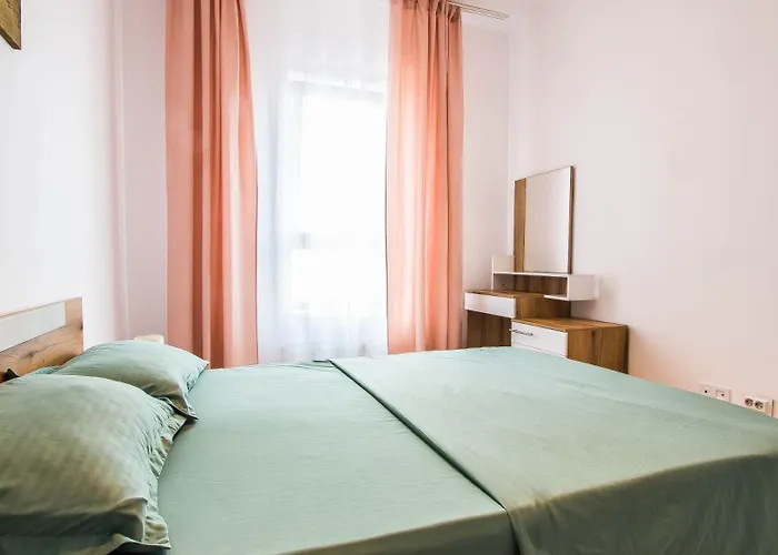 Apartmán & Mihai Bravu *