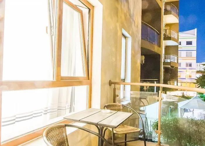 & Mihai Bravu Apartman *